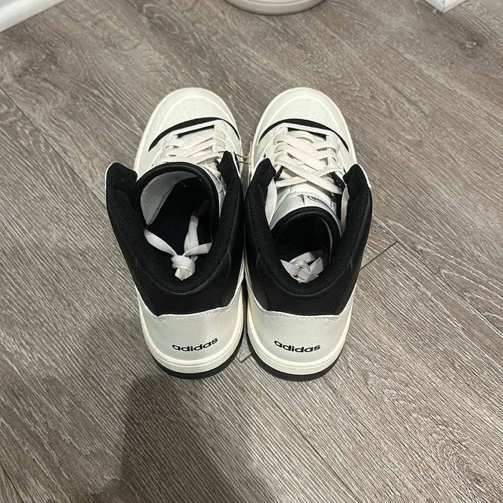 BNWT Adidas white/ cream and Black High-Tops ( multi sizes) - Picture 4 of 10